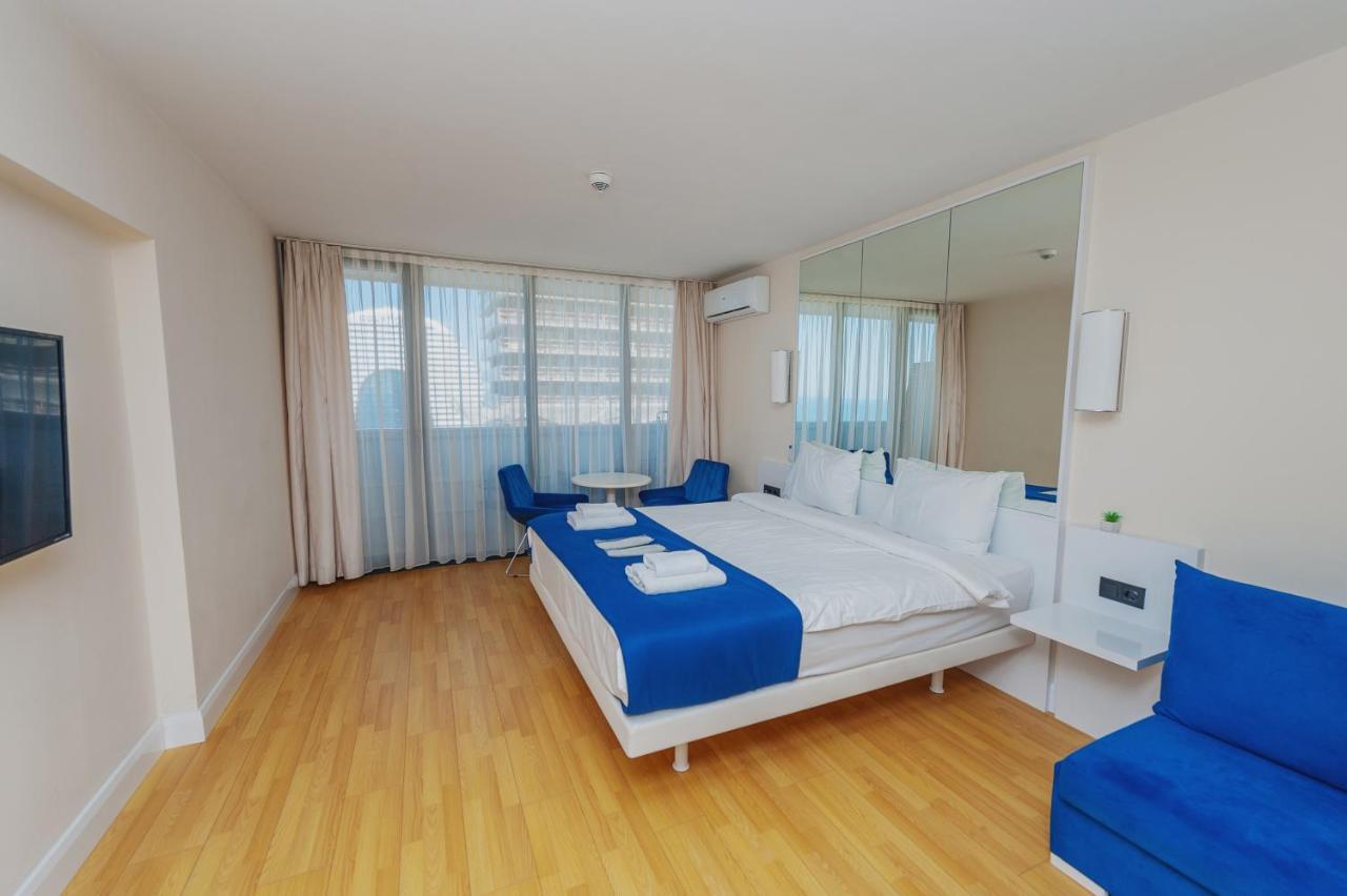 Orbi City Suite Батуми Экстерьер фото