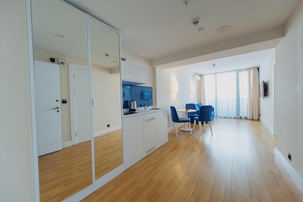 Orbi City Suite Батуми Экстерьер фото