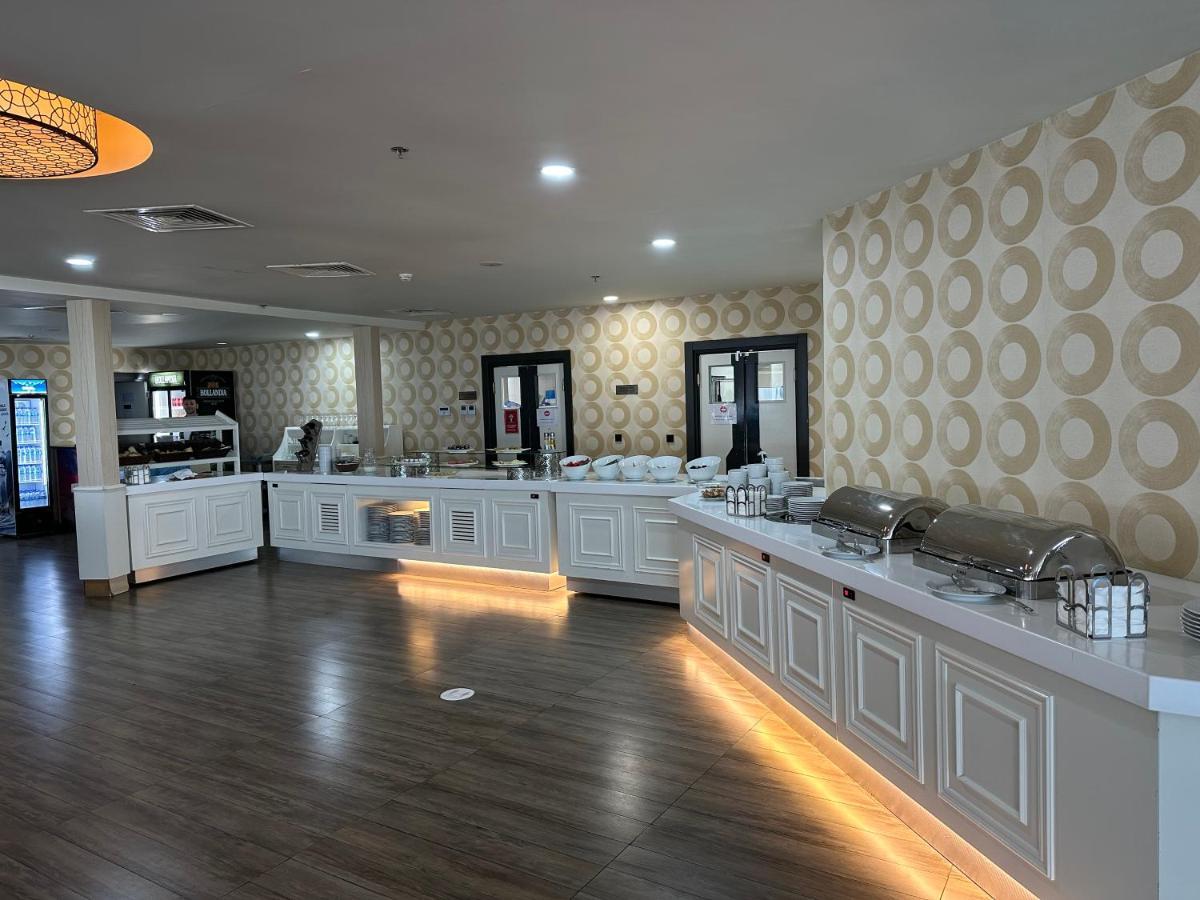 Orbi City Suite Батуми Экстерьер фото