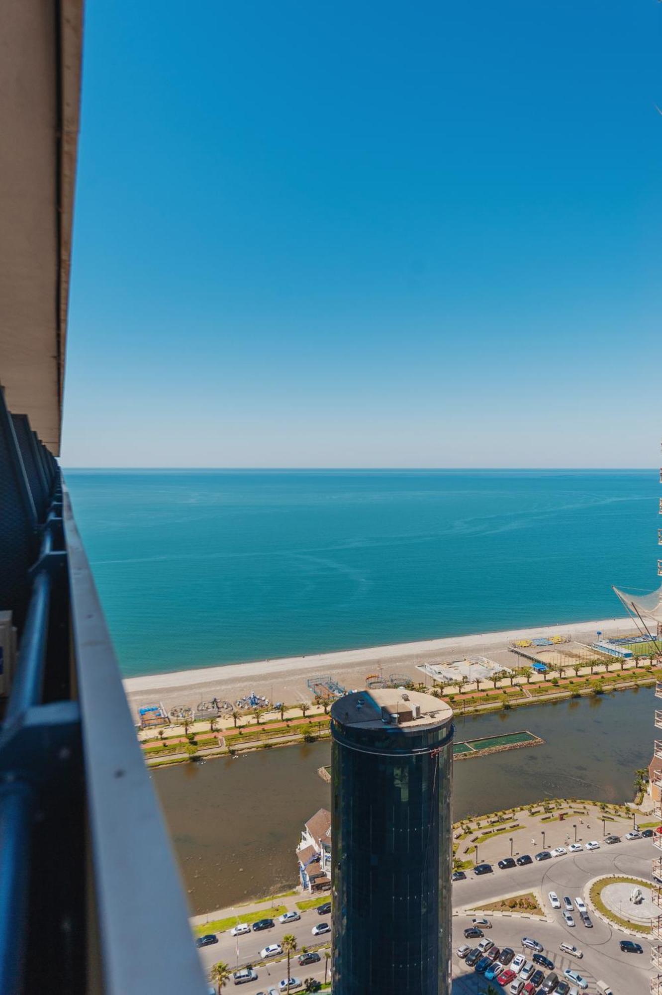 Orbi City Suite Батуми Экстерьер фото
