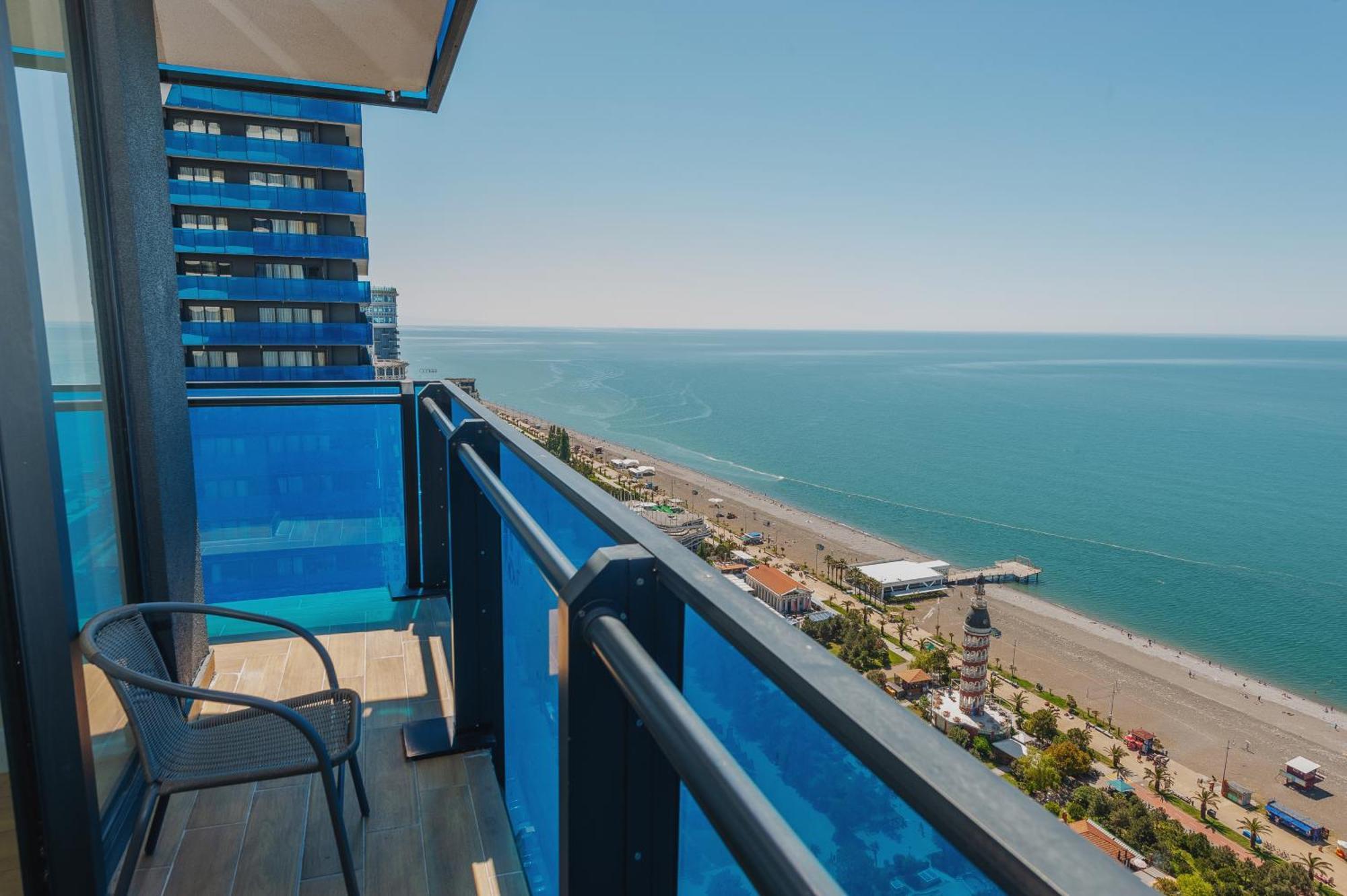 Orbi City Suite Батуми Экстерьер фото