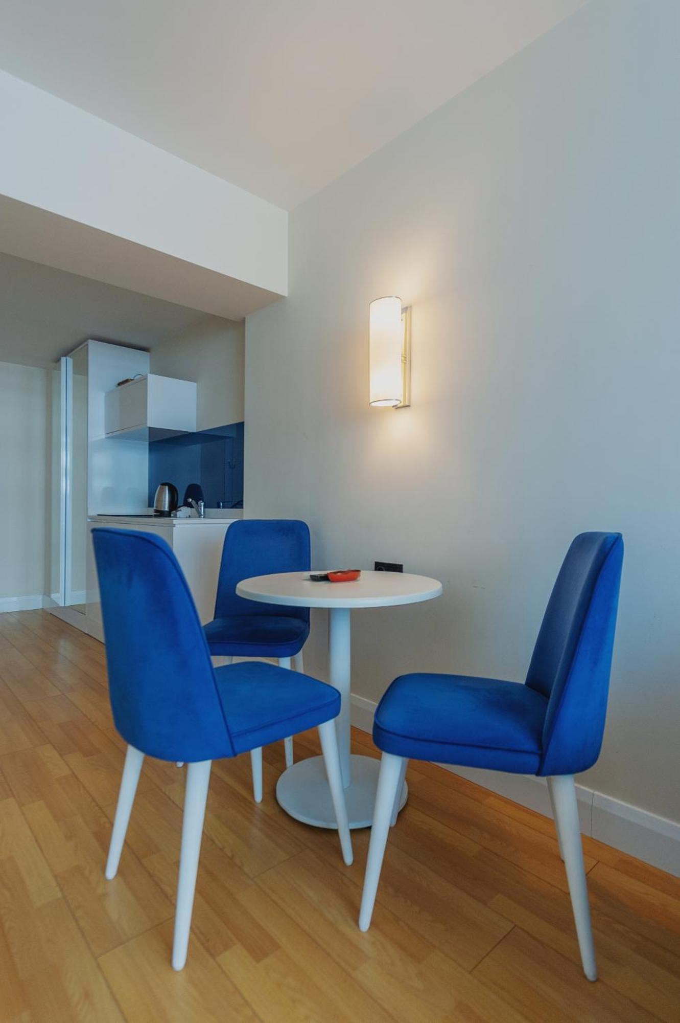 Orbi City Suite Батуми Экстерьер фото
